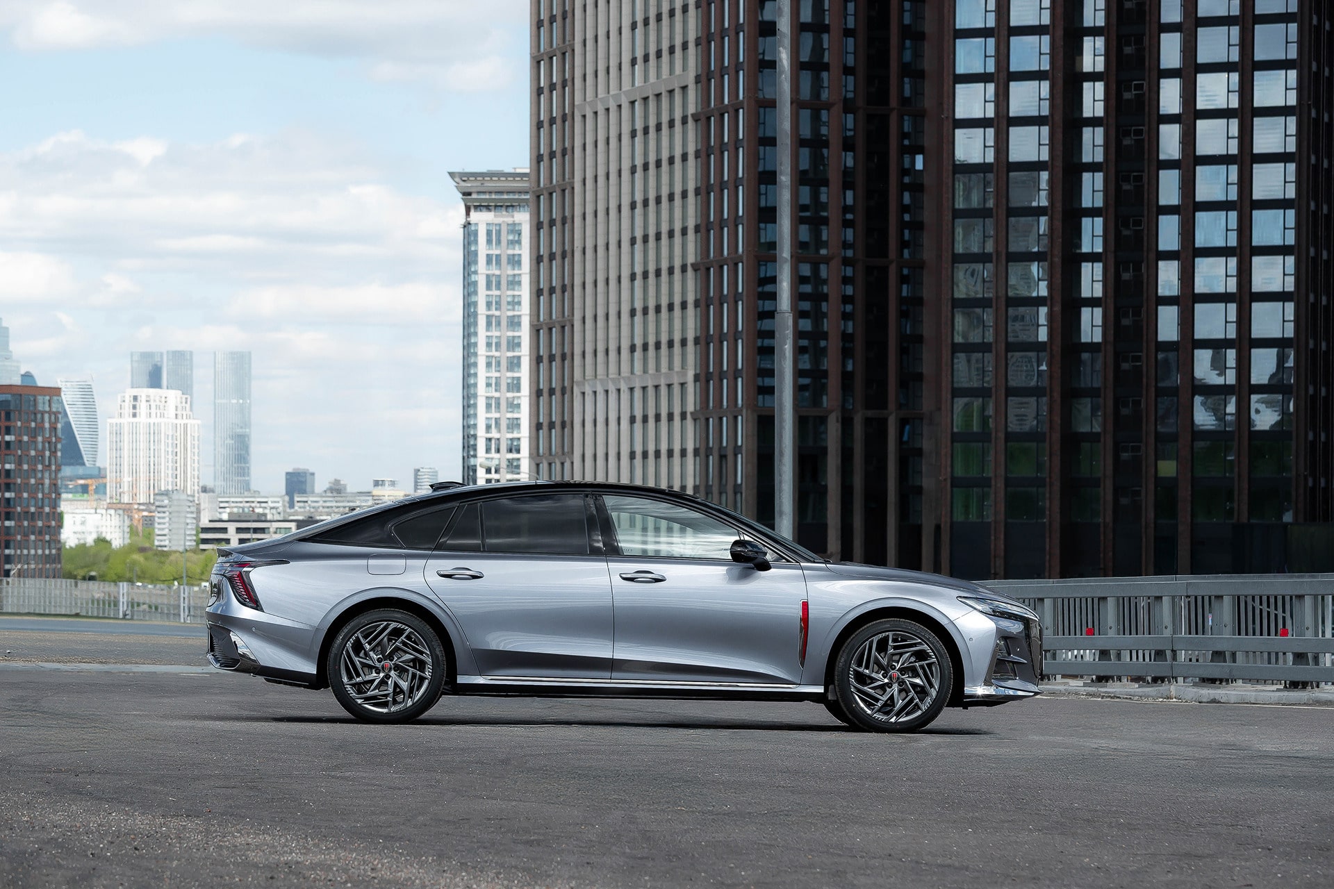 Hongqi H6