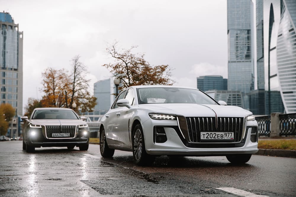 ПРЕМИАЛЬНЫЙ АВТОМОБИЛЬНЫЙ БРЕНД HONGQI СТАНОВИТСЯ БЛИЖЕ К РОССИЙСКИМ КЛИЕНТАМ