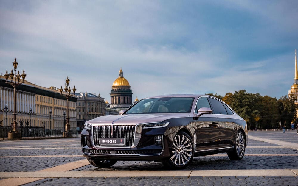 АВТОМОБИЛИ HONGQI НА МЕЖДУНАРОДНОМ КУЛЬТУРНОМ ФОРУМЕ 2023 В САНКТ-ПЕТЕРБУРГЕ.